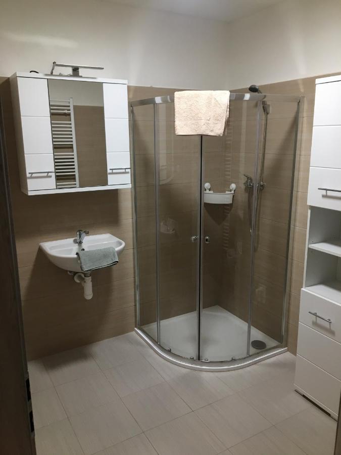 Apartmany U Muzea Дечин Екстер'єр фото